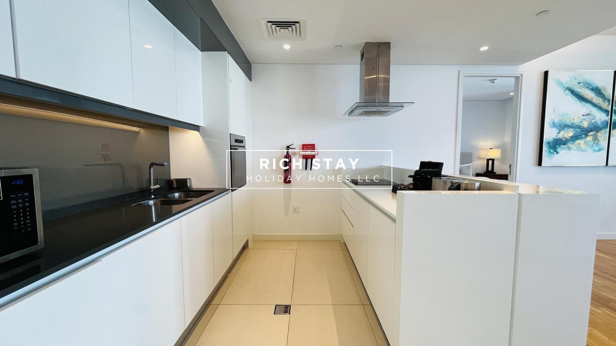 Crystal Clear 1br In Blue Waters With Ain View Dubaï